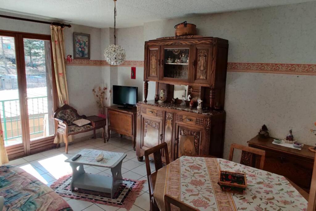 Maison calme indépendante et vue sur les montagnes Briançon Extérieur photo